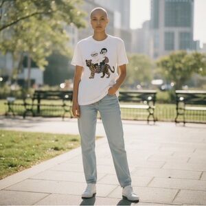 Dolce Gabbana Dog Family Tee With Beaded & Sequin Tiger, NWT
$450 $1,245